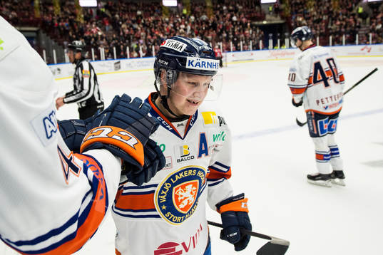 Växjös Tuomas Kiiskinen jublar