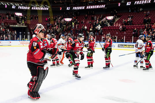 Malmö Redhawks målvakt Oscar Alsenfelt deppar