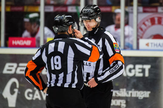Domare Wolmer Edqvist och Mikael Andersson