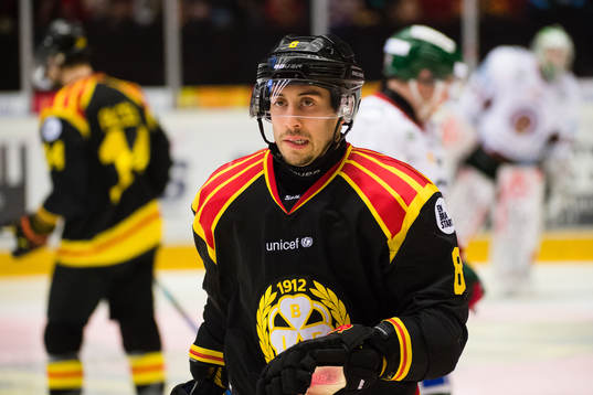 Brynäs Aaron Palushaj deppar