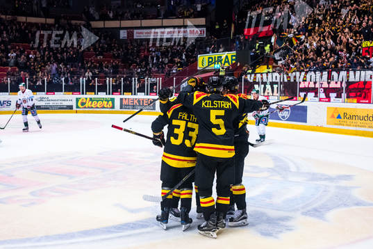 Brynäs spelare jublar