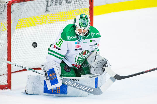 Luleås Robin Kovacs sätter 2-1