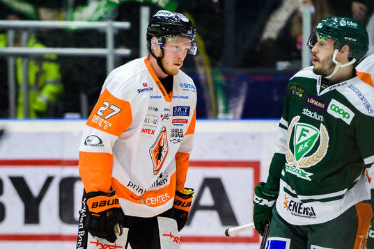 Karlskronas Henrik Nilsson deppar