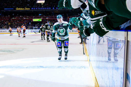 Färjestads Marcus Nilsson jublar