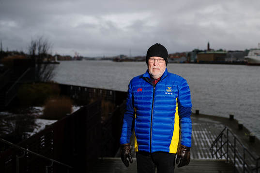 Förbundskaptenen för Sveriges damlandslag i ishockey Leif