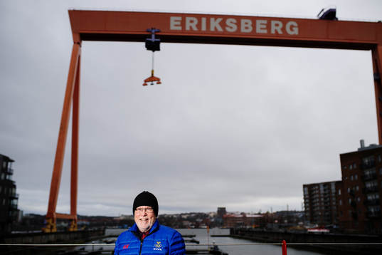 Förbundskaptenen för Sveriges damlandslag i ishockey Leif