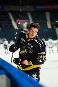 s Eric Castonguay före ishockeymatchen i Hockeyallsvenskan