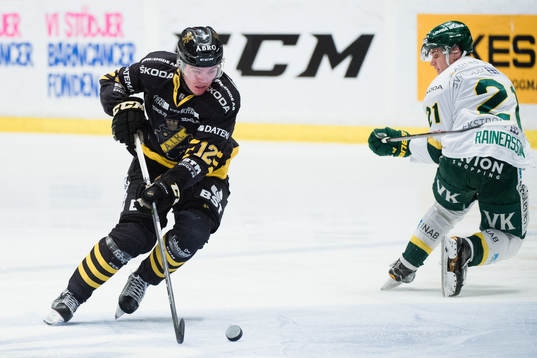 s Max Lindholm och Björklövens Erik Rainersson