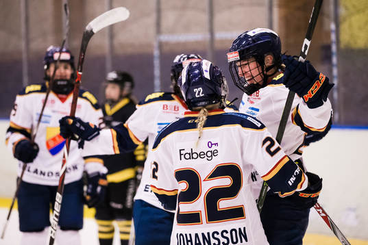 Djurgårdens Elin Johansson jublar
