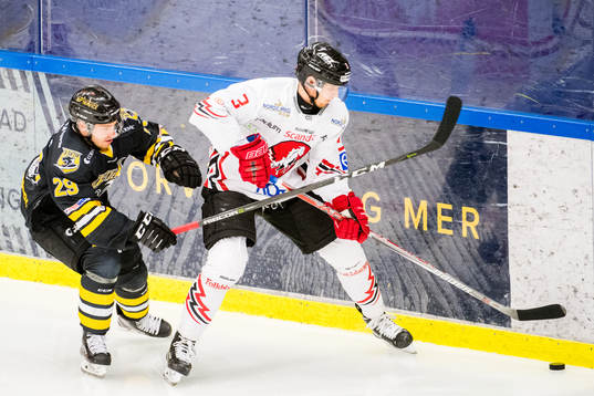 Panterns Sebastian Strandberg och Vita Hästens Jens