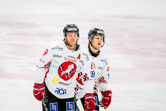 Vita Hästens Simon Mitman och Christian Kåsastul