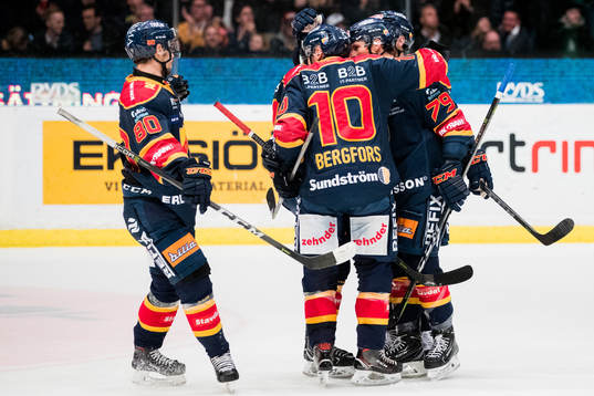 Djurgårdens Patrik Lundh jublar
