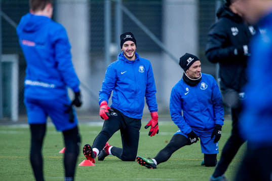 Målvakt Marko Johansson och Robin Nilsson