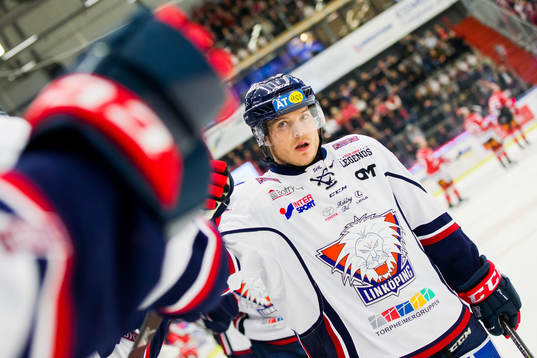 Linköpings 'Patrick Mullen jublar