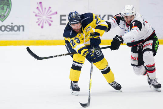 s Robin Figren mot Malmö Redhawks Nils Andersson