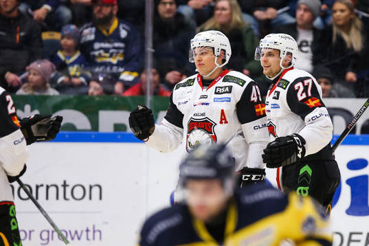 Malmö Redhawks Rhett Rakhshani och Daniel Zaar jublar