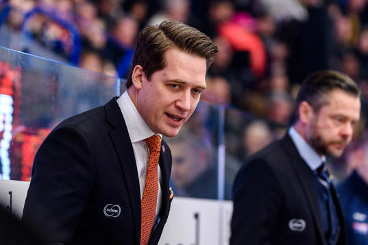 Växjös tränare Sam Hallam