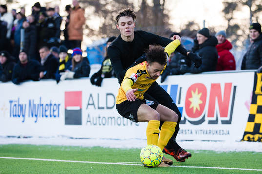 s Albin Linnér och Frejs Joseph Ceesay