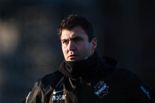s målvaktstränare Kyriakos Stamatopoulos innan