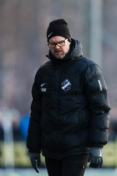 s tränare Rikard Norling deppar