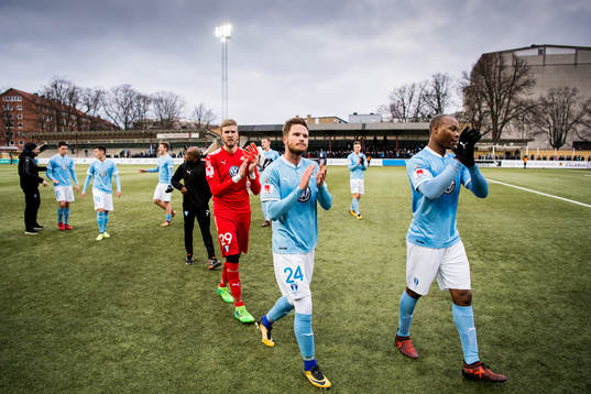 Malmö FFs målvakt Fredrik Andersson, Lasse Nielsen och