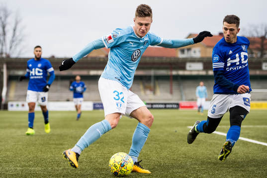 Malmö FFs Mattias Svanberg och Fremad Amager Hakan Redzep