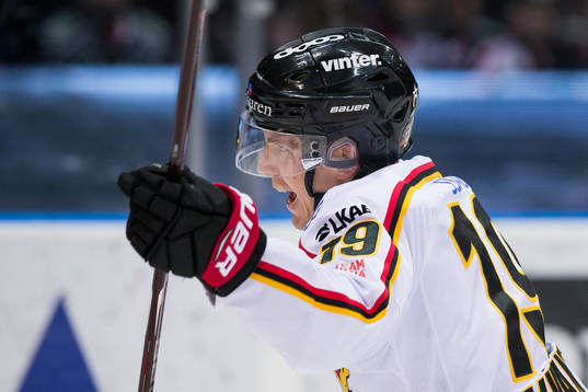 Luleås Joonas Jalvanti jublar