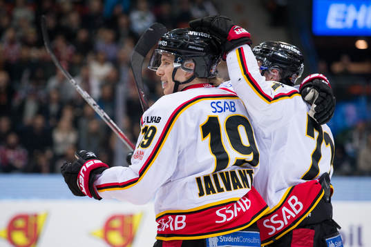 Luleås Joonas Jalvanti jublar