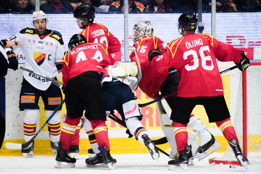 Brynäs målvakt David Rautio irriterad