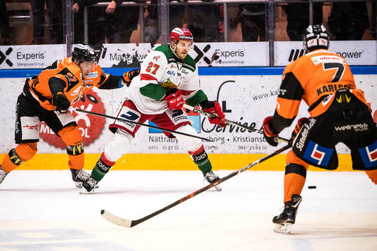 Karlskronas Konstantin Komarek, Moras Matt Bailey och