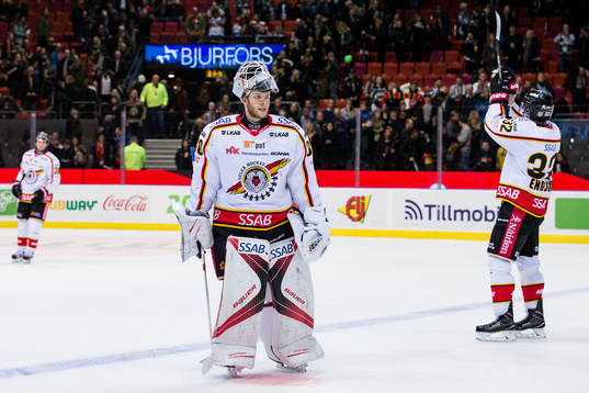 Luleås målvakt Filip Gustavsson deppar