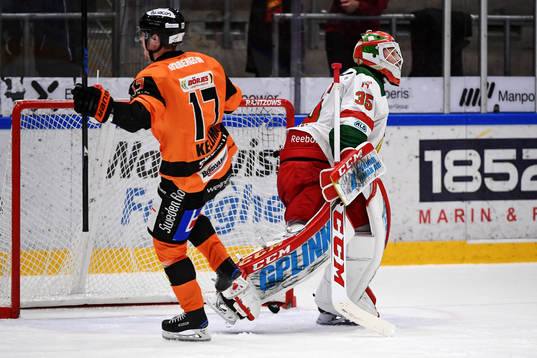Karlskronas Joel Kellman jublar
