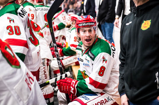 Moras Robin Johansson  reagerar