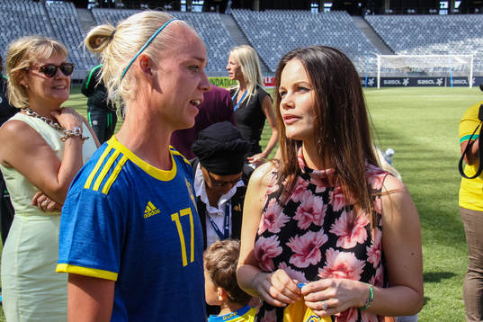 Prinsessan Sofia och Sveriges Caroline Seger