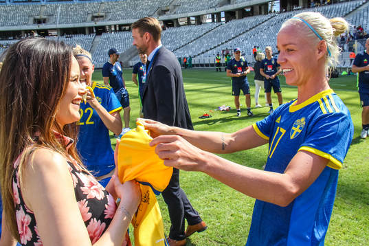 Prinsessan Sofia och Sveriges Caroline Seger