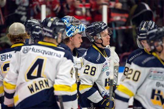 s målvakt Fredrik Pettersson-Wentzel deppar