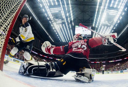 s Victor Ejdsell missar sin straff mot Malmö Redhawks