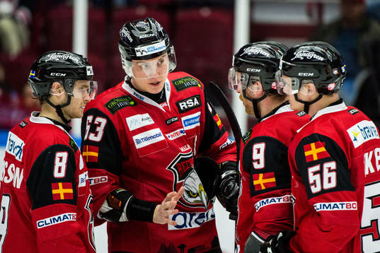 Malmö Redhawks Fredrik Händemark i samtal med Johan