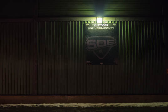 Enebyberg Ishall före ishockeymatchen i SDHL mellan SDE
