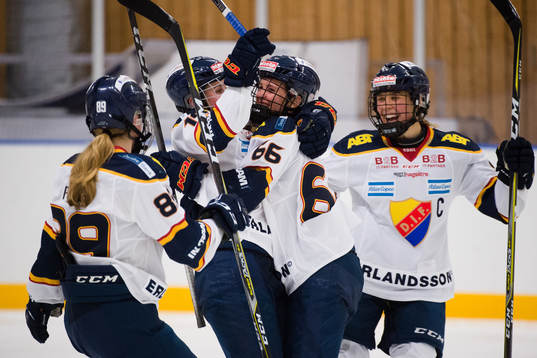 Djurgårdens Maria Lindh jublar