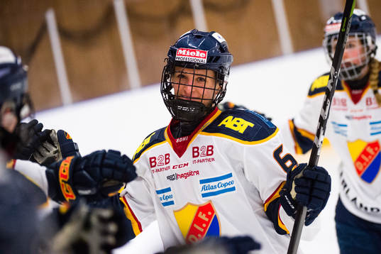 Djurgårdens Maria Lindh jublar