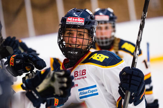Djurgårdens Maria Lindh jublar