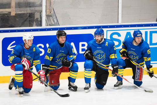 Nicklas Lidström, Andreas Johansson, Peter Forsberg och