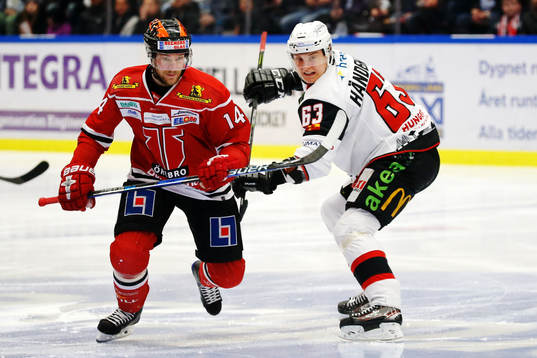 Örebros Tom Wandell och Malmö Redhawks Fredrik Händemark