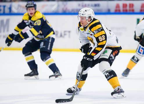 s Lawrence Pilut mot Skellefteås Jesper Olofsson