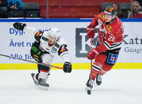 Malmö Redhawks Johan Olofsson och Örebros Linus Arnesson