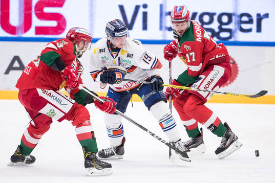 Moras Brandon Gormley och Växjös Tuomas Kiiskinen och