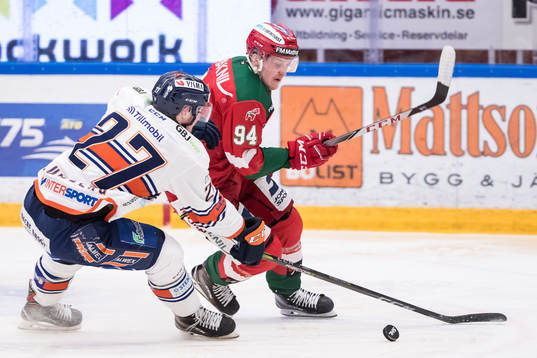 Moras Sebastian Hartmann och Växjös Martin Lundberg  i
