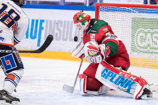 Moras målvakt Christian Engstrand  i ishockeymatchen i SHL