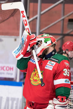 Moras målvakt Christian Engstrand  i ishockeymatchen i SHL